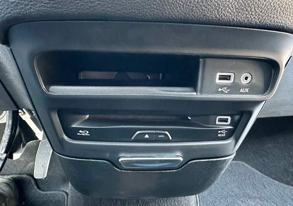 Chrysler Pacifica cena 159600 przebieg: 53295, rok produkcji 2020 z Mława małe 211